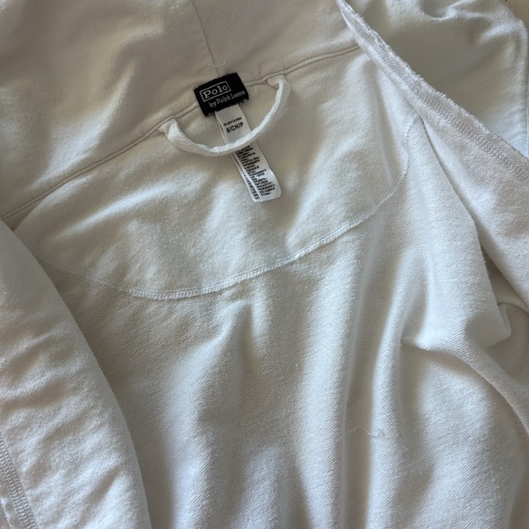 Women's White Robe - Picture 3 of 4